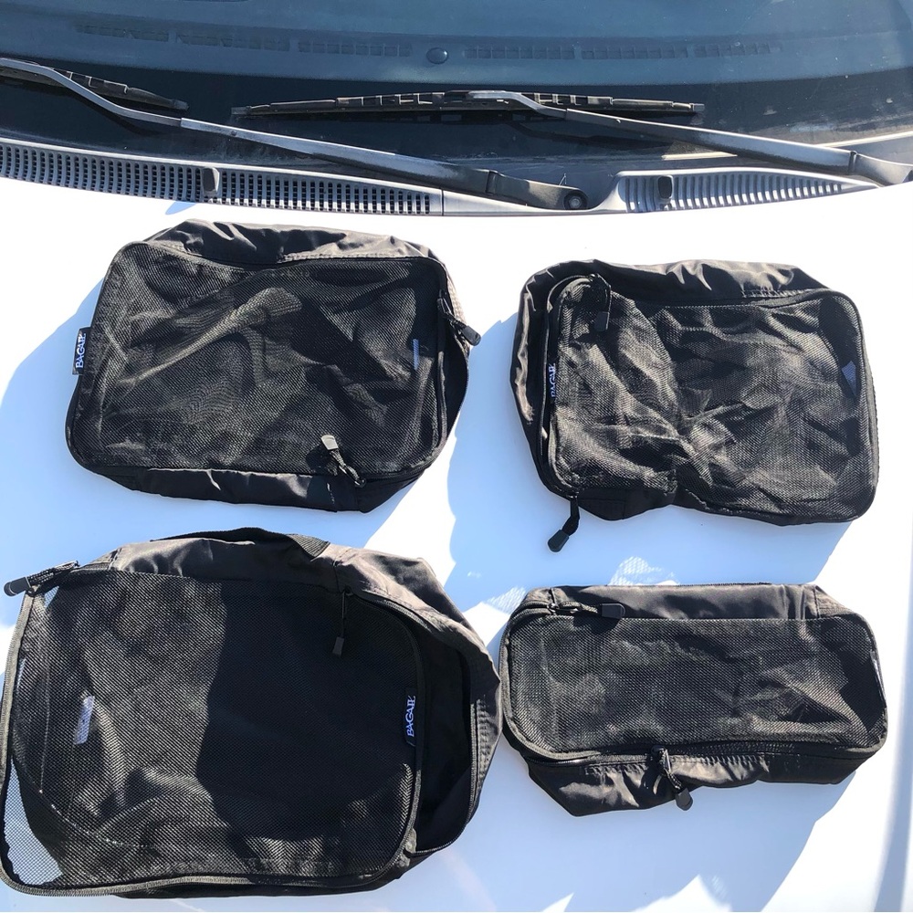 4 Bagail Black Toiletry Bag Set (Lot Of Four)